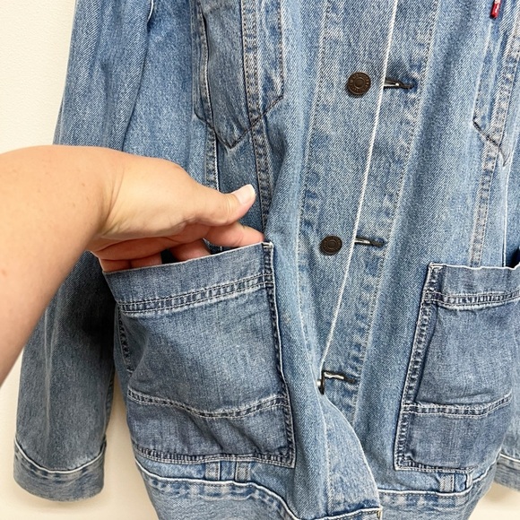 Levis Mens Medium Wash Button Up Altered Denim Worn In Trucker Jacket Size XL - Picture 4 of 12